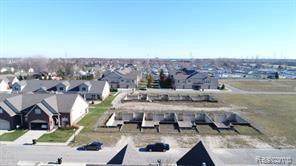 24060 Hemlock Dr - Photo 1