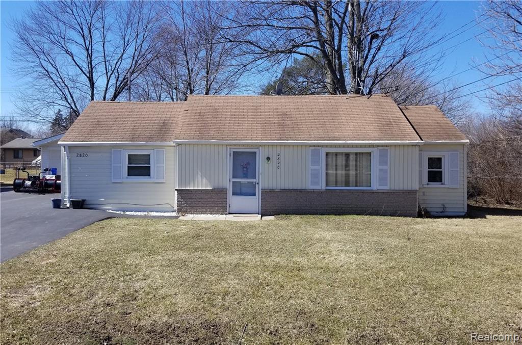2820 Corinthia Dr - Photo 1