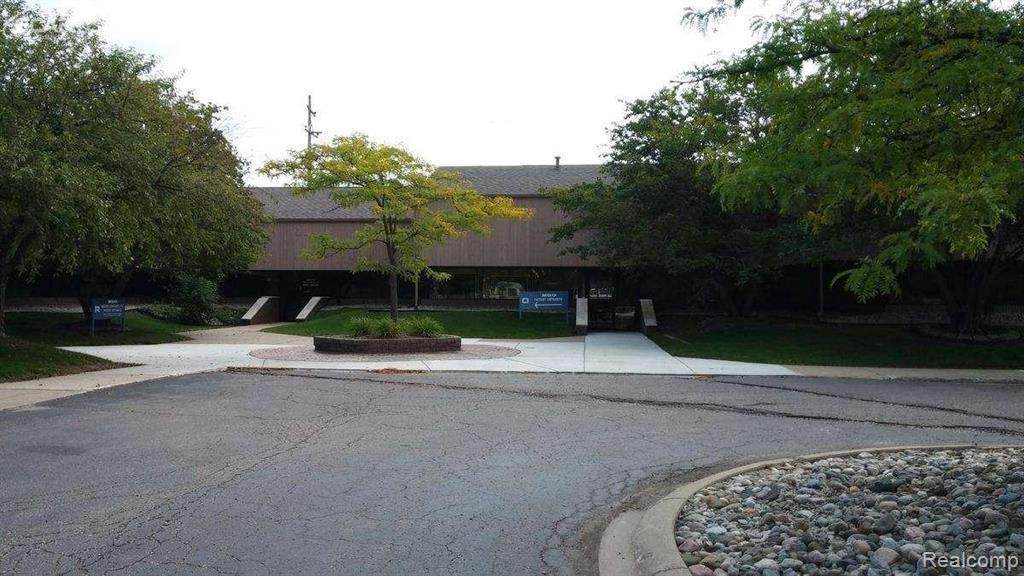 2222 Linden Rd - Photo 1
