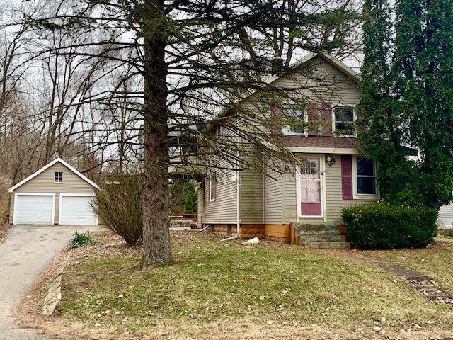 911 Eugene Ave - Photo 1