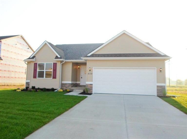 630 Sarah Ln - Photo 1