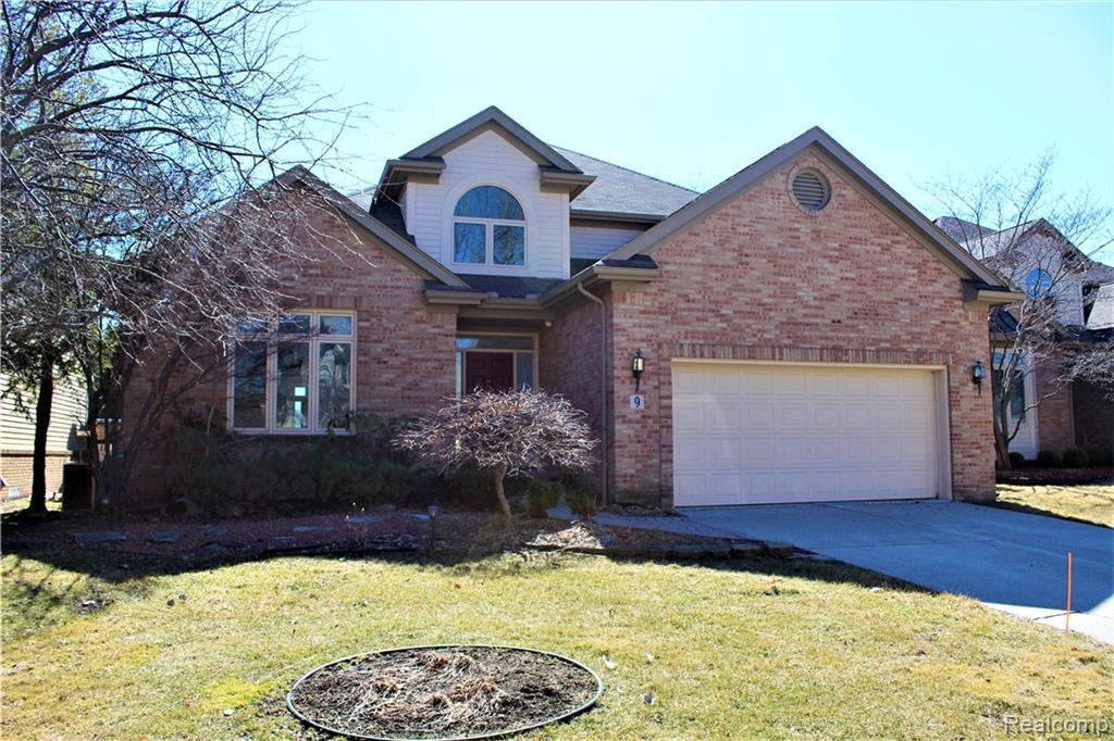 9 Turnberry Ln - Photo 1