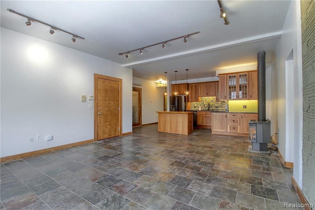 5201 Commonwealth - Photo 1