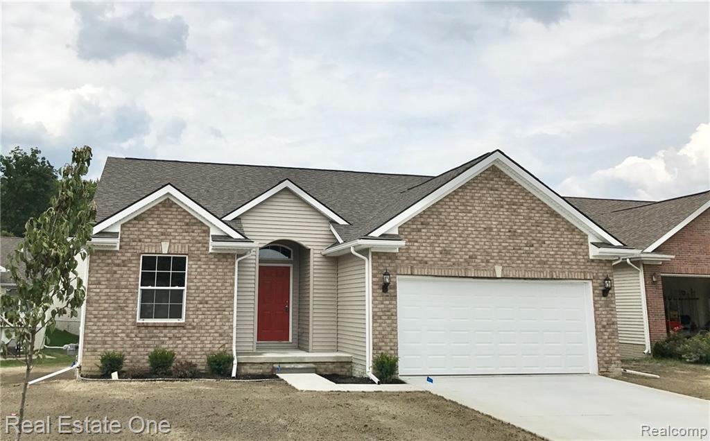 4492 Cross Creek Blvd - Photo 1
