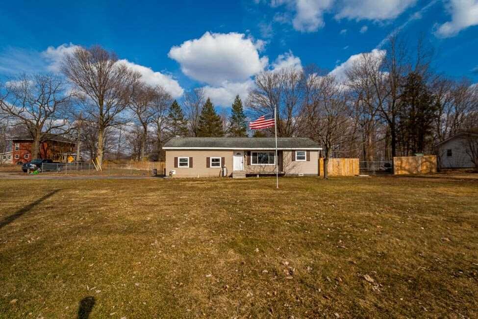 325 Portage Rd - Photo 1
