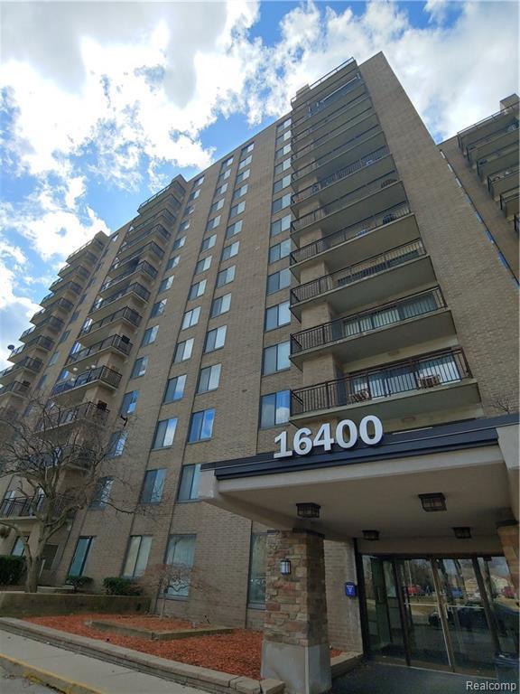 16400 Park Dr - Photo 1