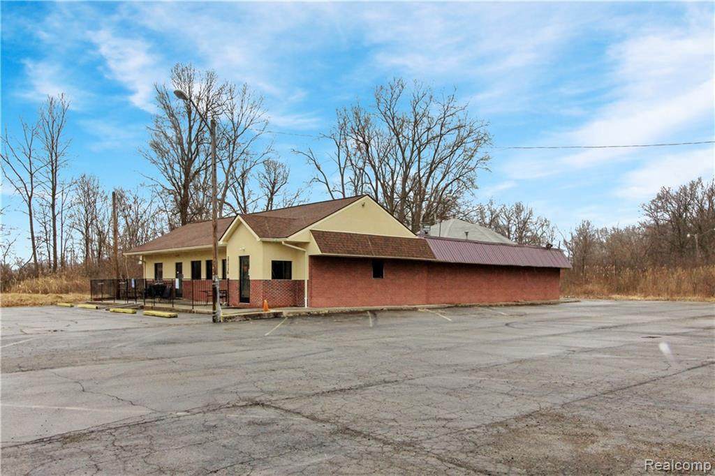 27736 Eureka Rd - Photo 1