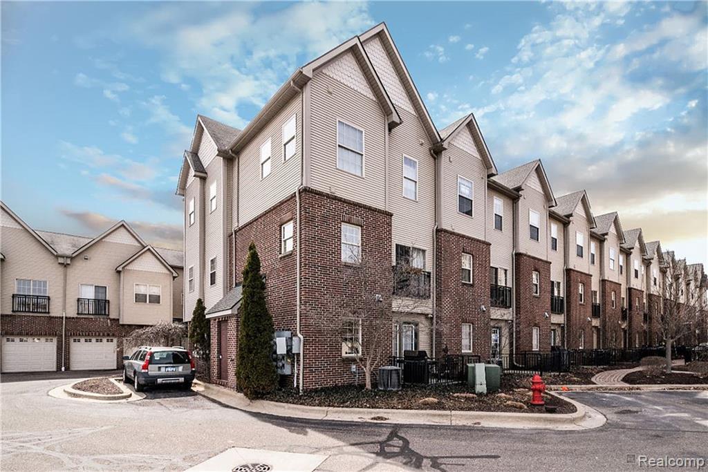 143 2ND ST - Photo 1