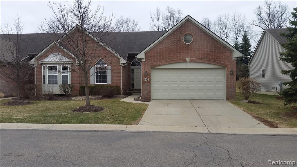 599 Woodhaven Dr - Photo 1