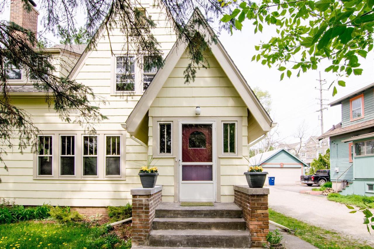 730 Maple Rd - Photo 1
