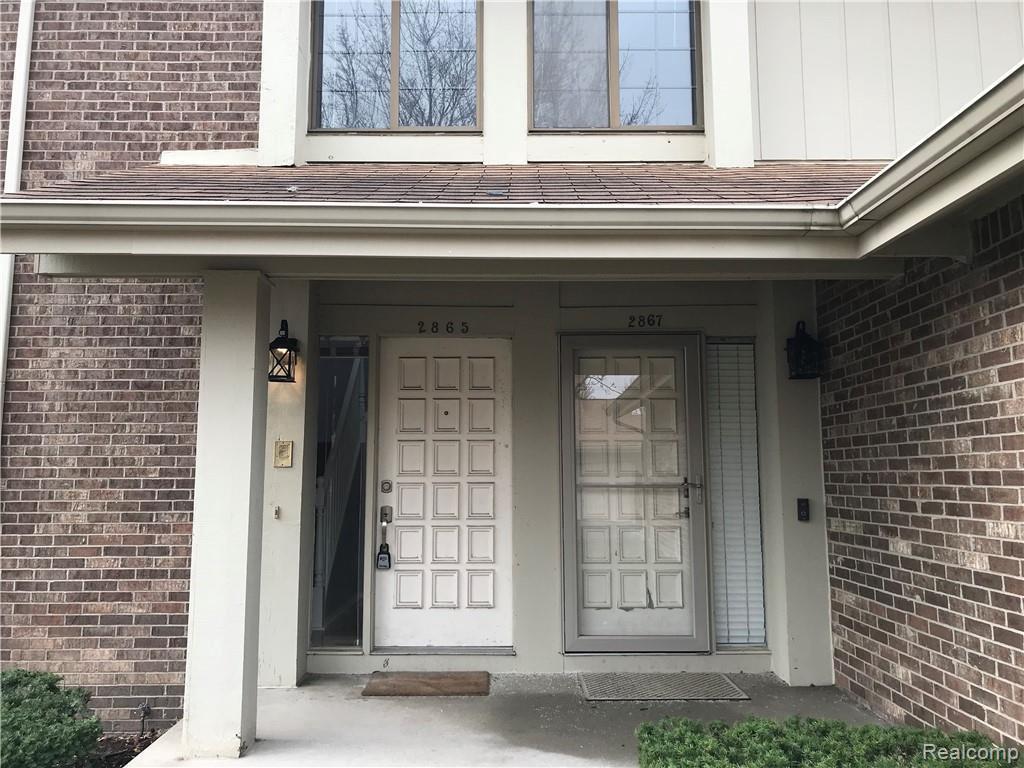 2865 Trailwood Dr - Photo 1