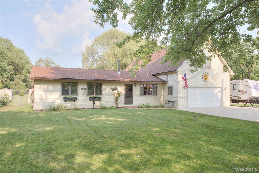 3356 Center Rd - Photo 1