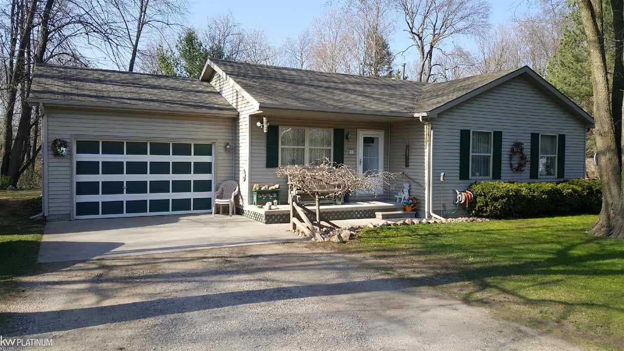 7771 Lakeshore - Photo 1