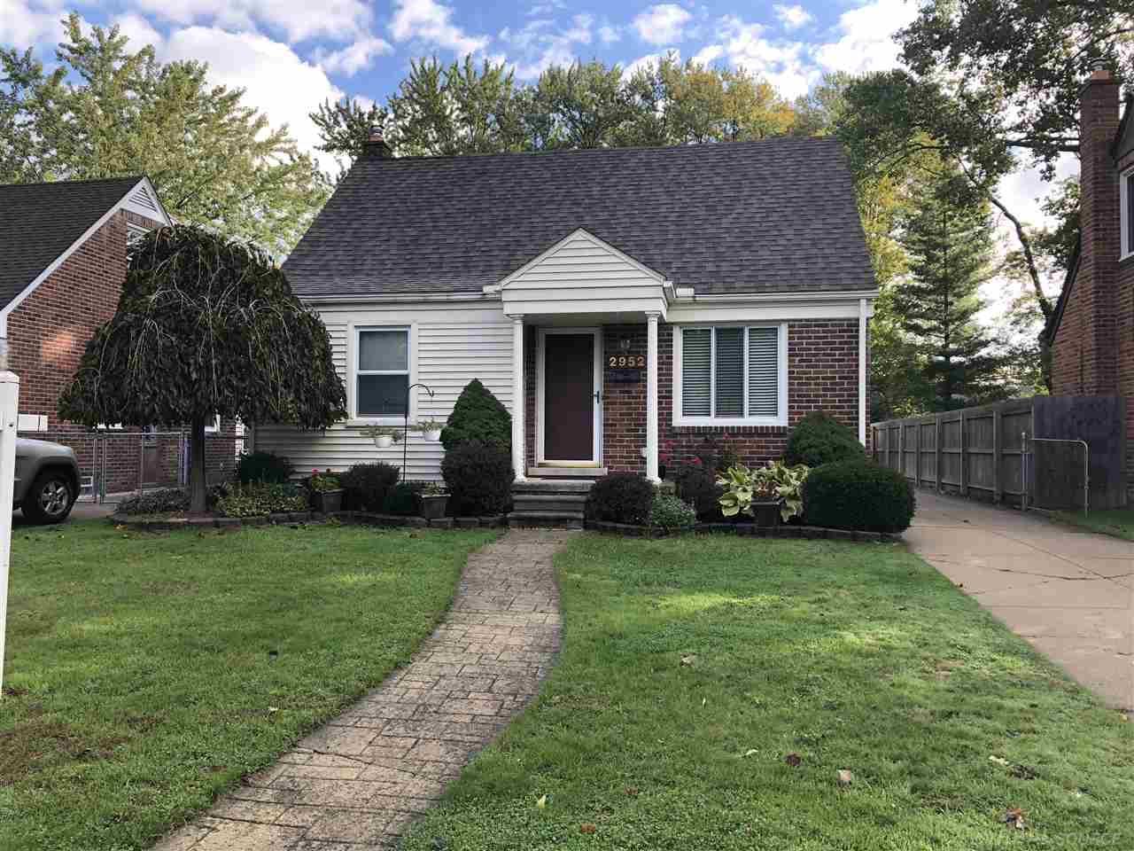 2952 Alexander - Photo 1