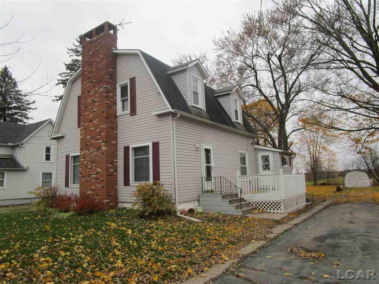 228 Maple Street - Photo 1