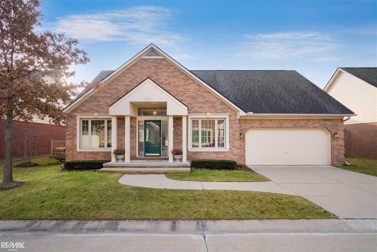 16468 Waverly - Photo 1