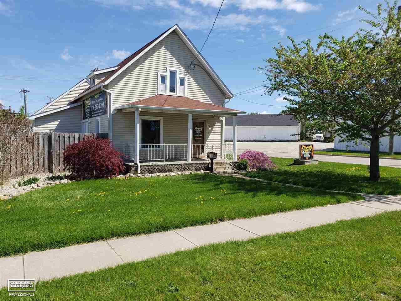 5 Pine Street - Photo 1