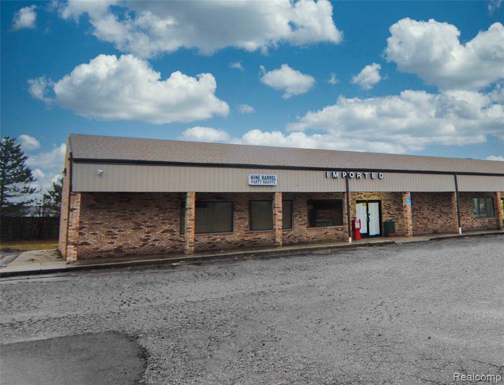 5458 Perry Rd - Photo 1