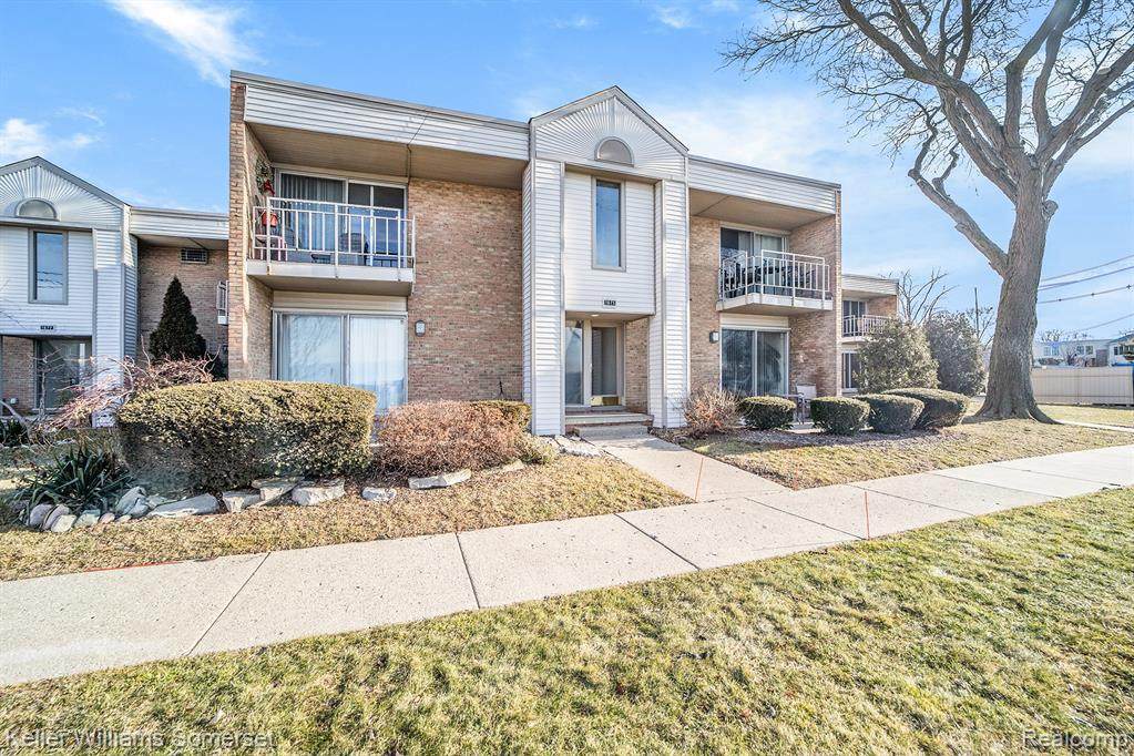 1675 Cass Lake Rd - Photo 1
