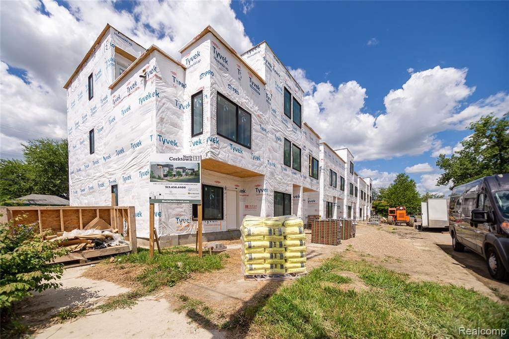 3303 Cochrane St - Photo 1