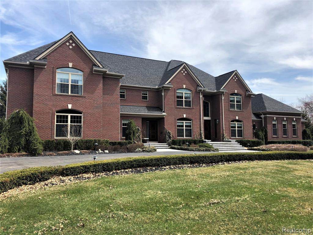 13050 Rolston Dr - Photo 1