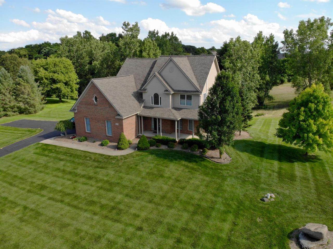 111 Green Valley - Photo 1