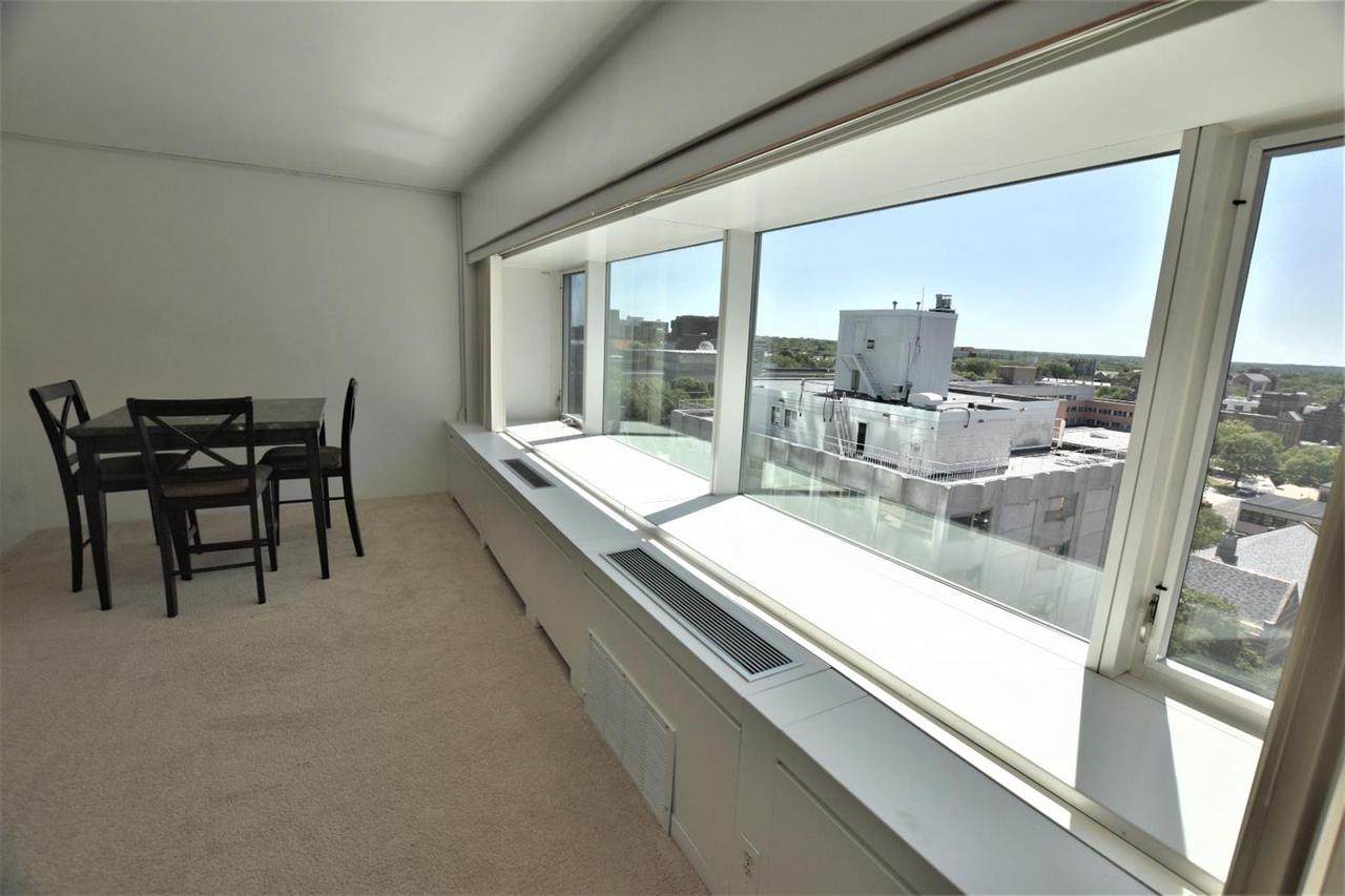 555 William St - Photo 1