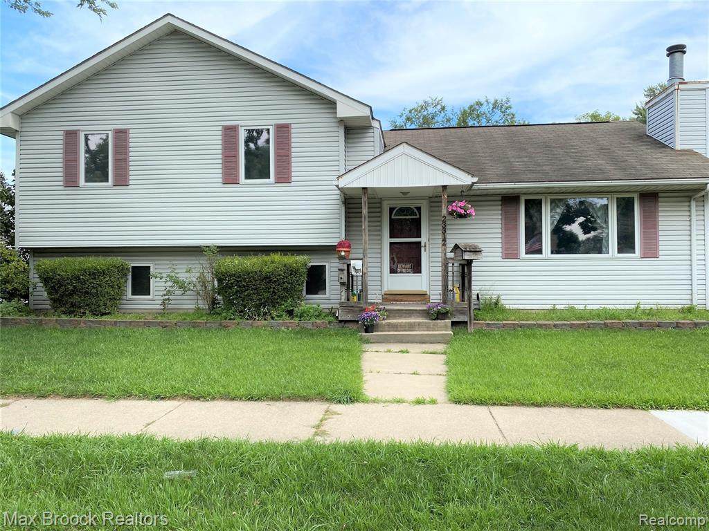 23312 Vassar Ave - Photo 1