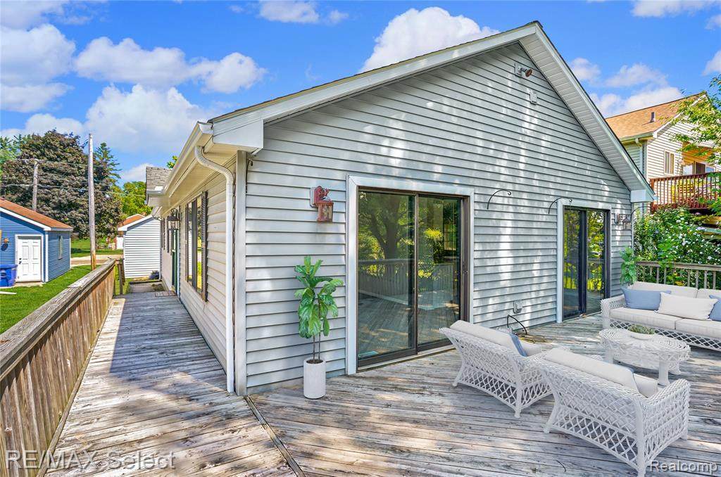 16004 Moran Dr - Photo 1