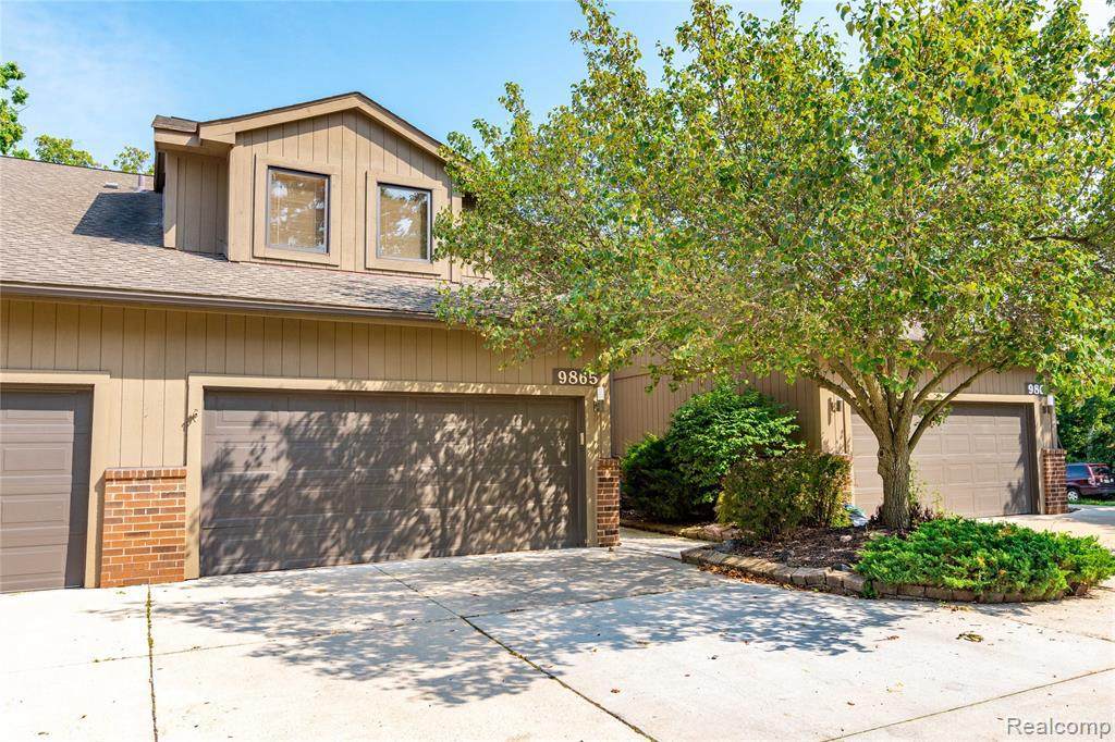 9865 Hawthorne Glen Dr - Photo 1