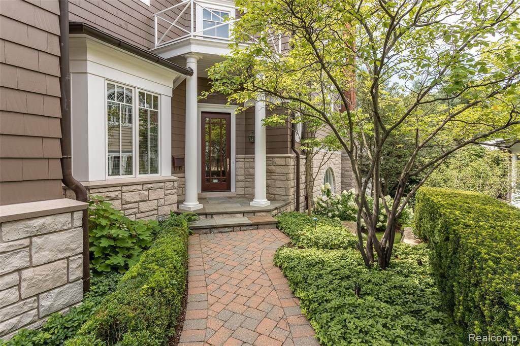 200 Woodland Villa Crt - Photo 1