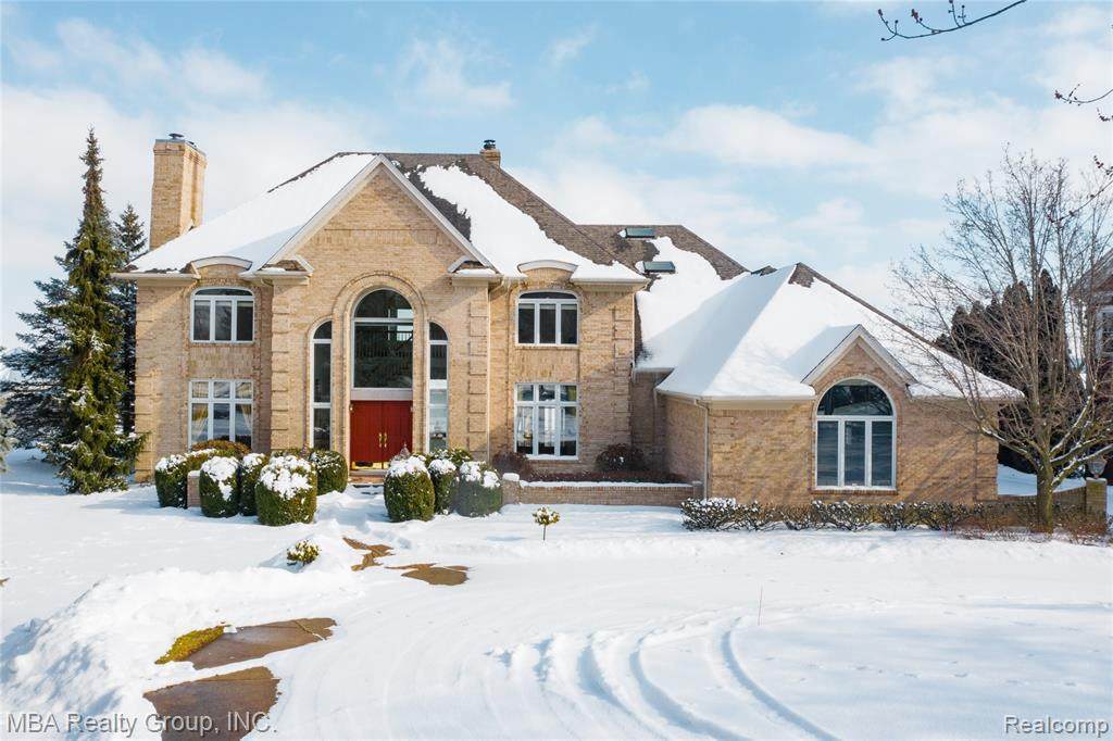 26143 River Rd - Photo 1