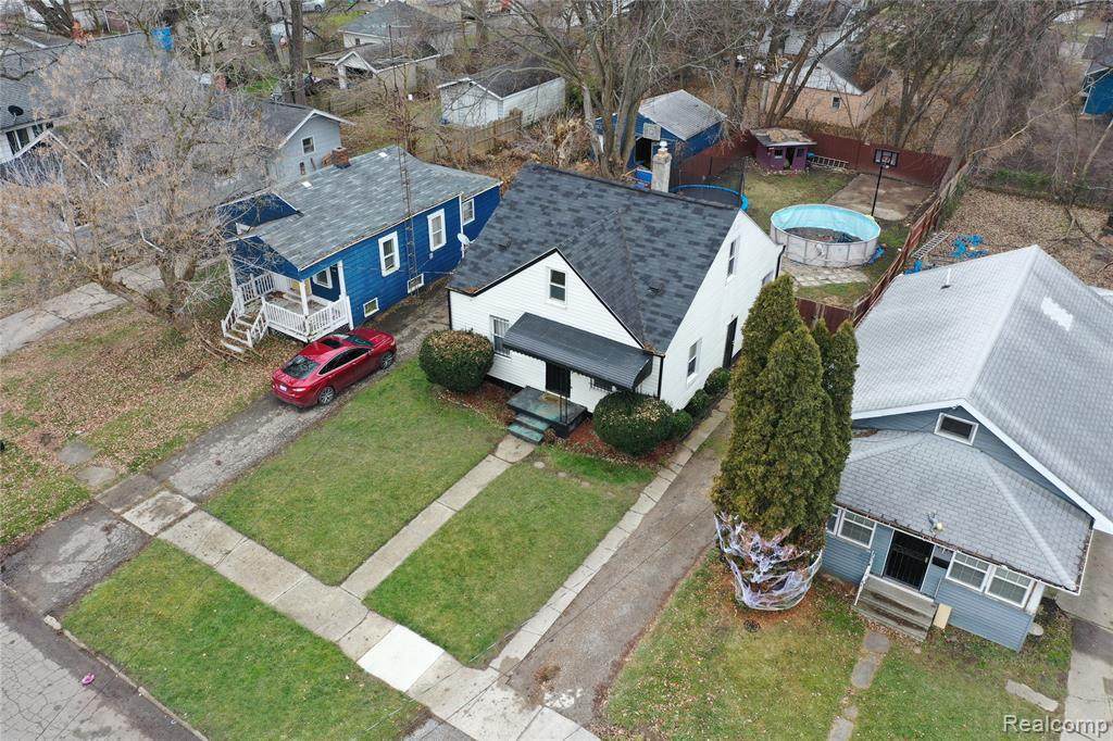 1120 Hughes Ave - Photo 1