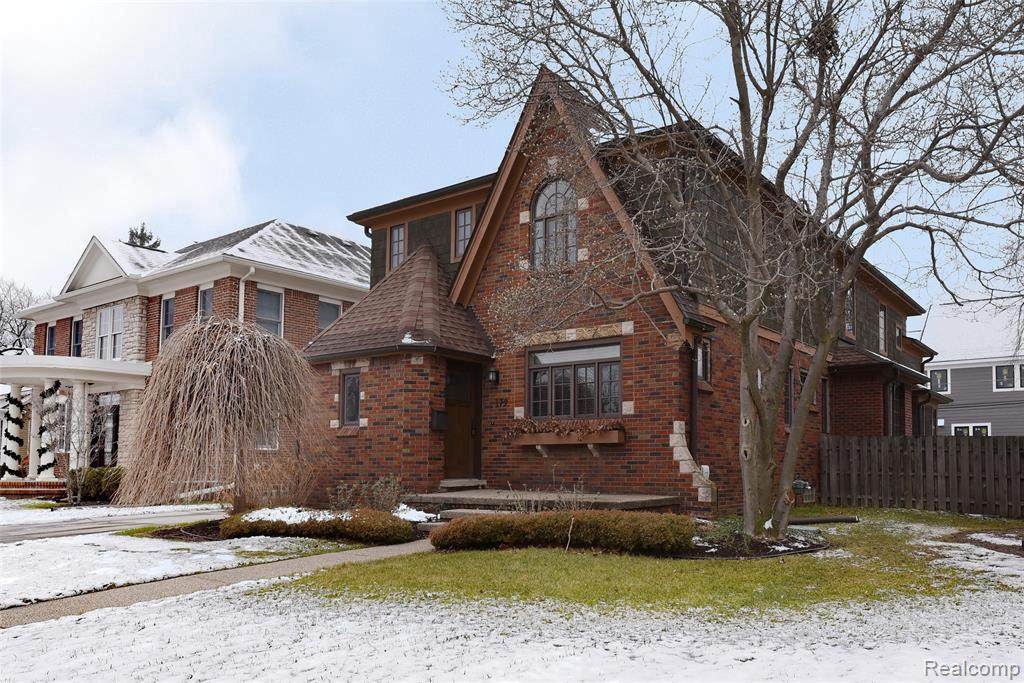 179 Catalpa Dr - Photo 1