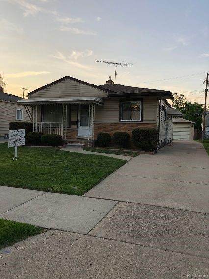 22525 Lake Dr - Photo 1