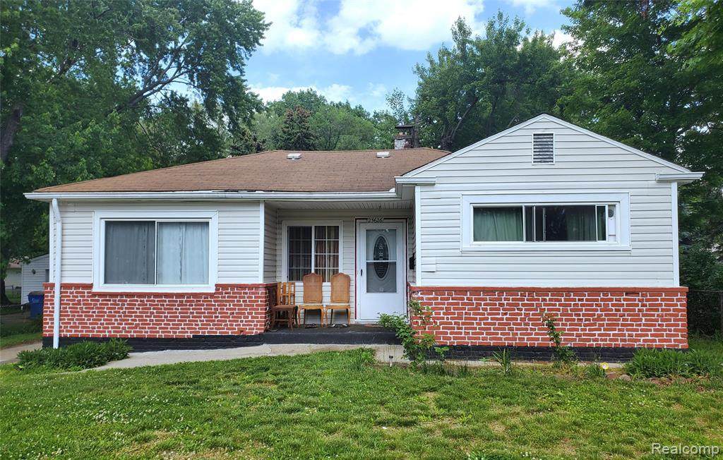 25626 Eureka Dr - Photo 1