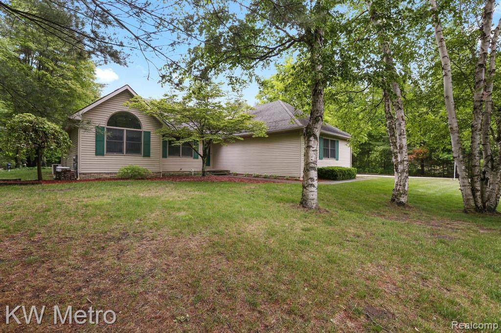 680 Bartlett Rd - Photo 1