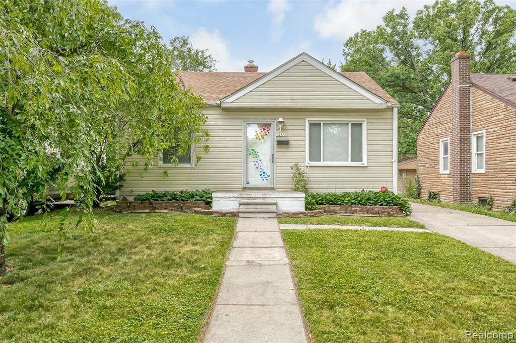 24329 Lehigh St - Photo 1