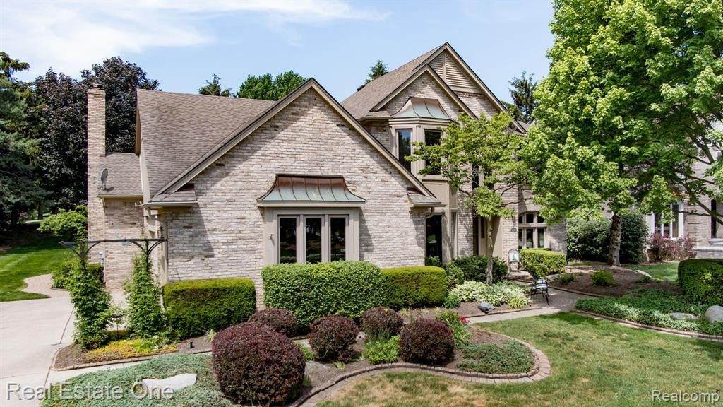 6223 Country Ridge Dr - Photo 1