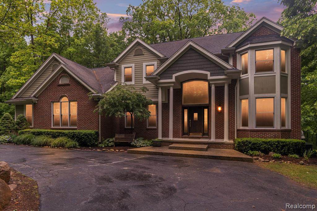 290 Lancelot Ln - Photo 1