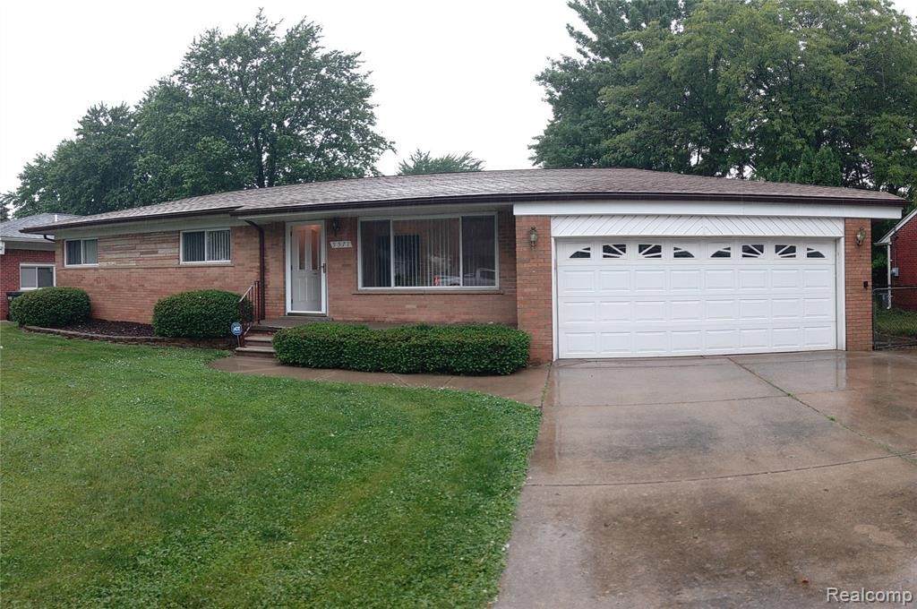 5571 Meadow View St - Photo 1