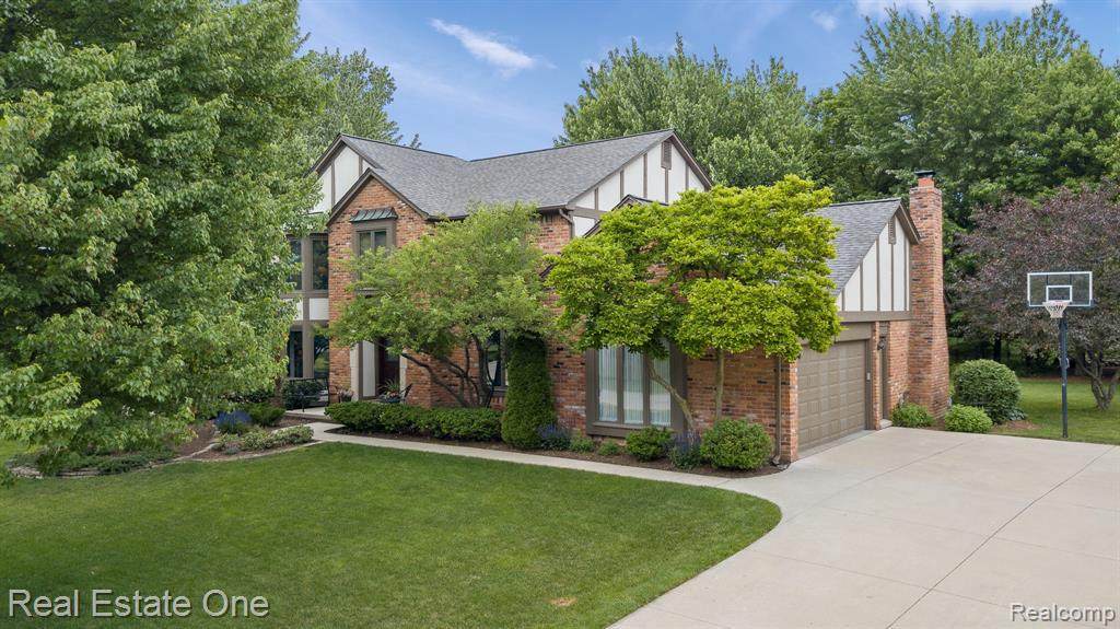 1900 Mccormick Dr - Photo 1