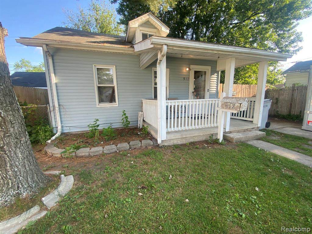517 Manatee Ave - Photo 1