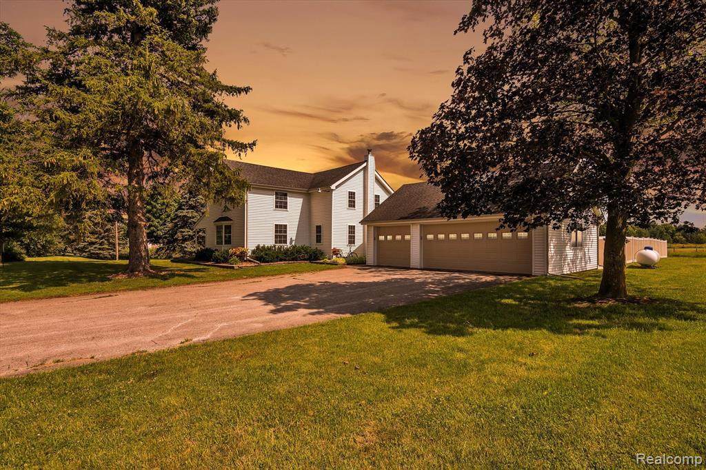 7330 5 MILE RD - Photo 1