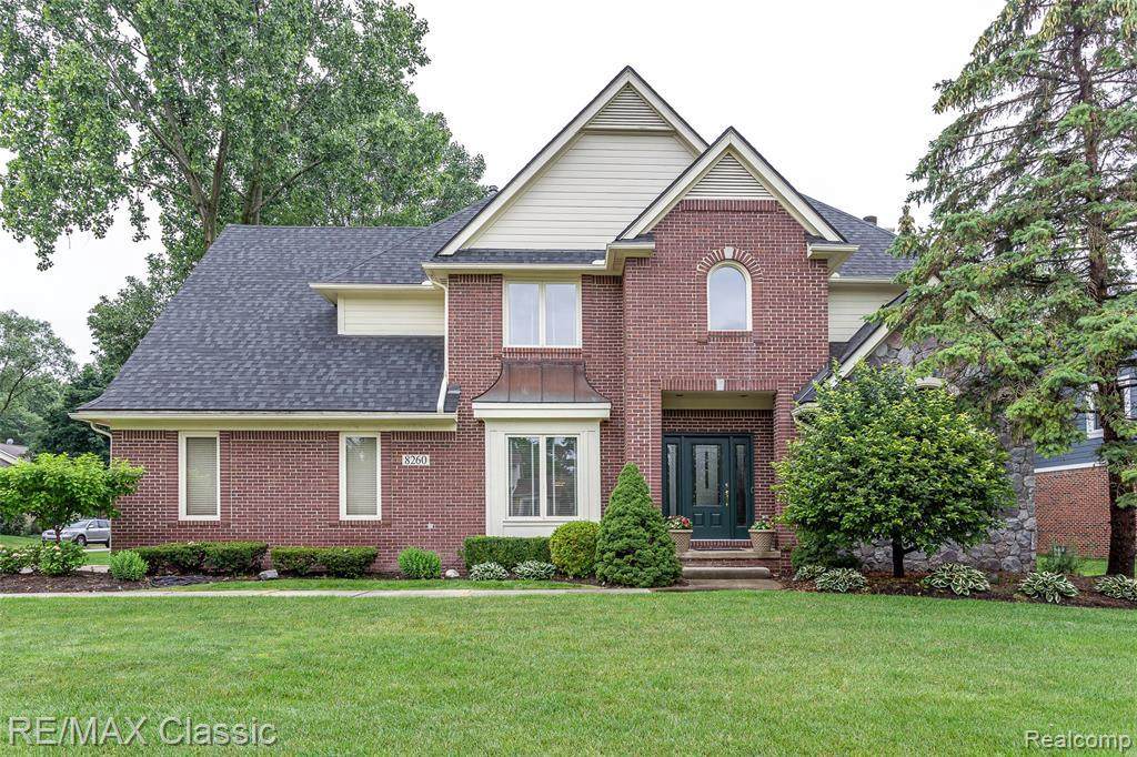 8260 Tamarron Dr - Photo 1