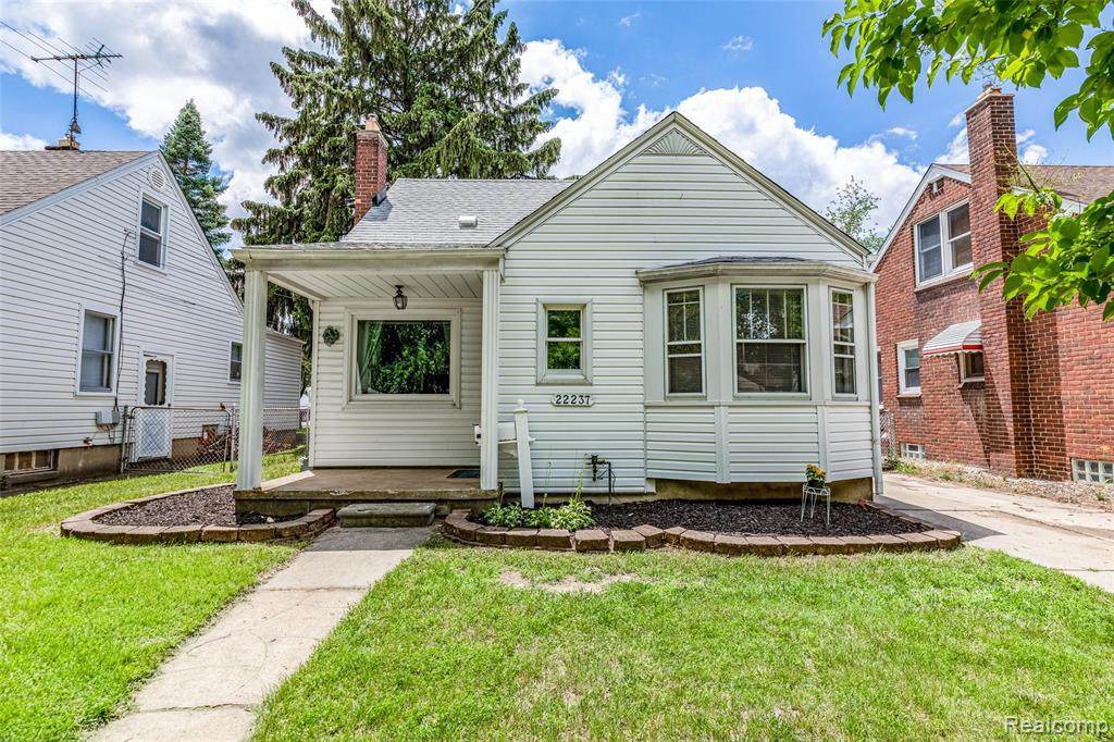 22237 Oxford St - Photo 1