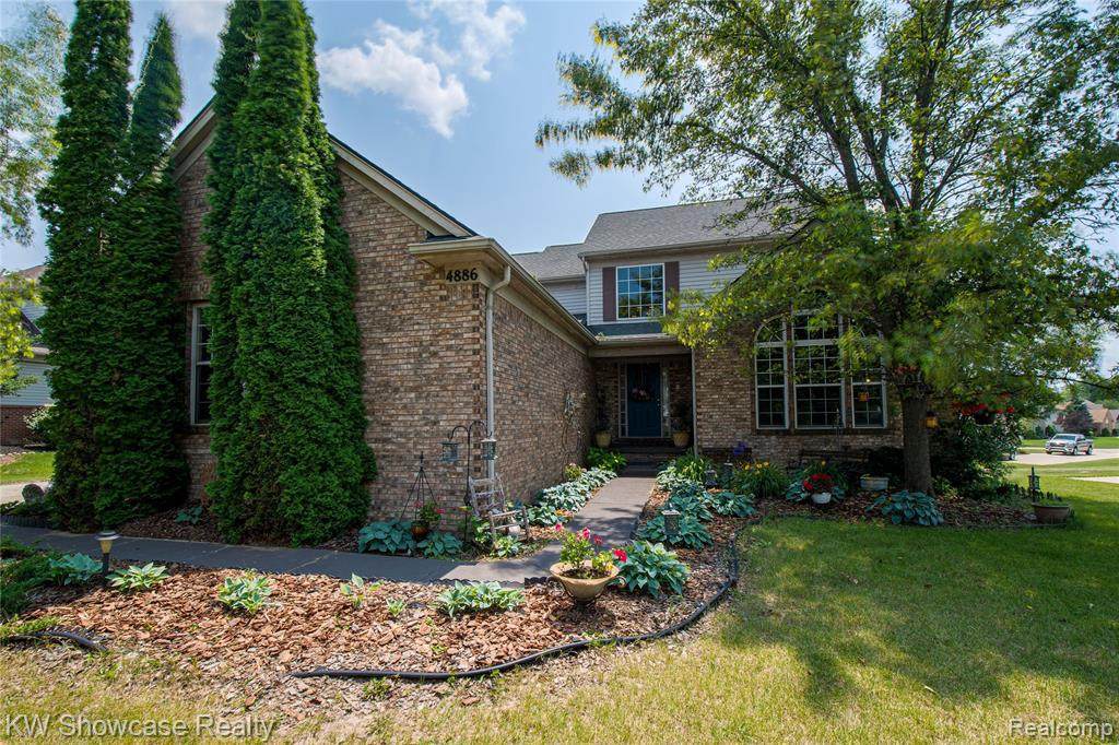 4886 Spring Meadow Dr - Photo 1