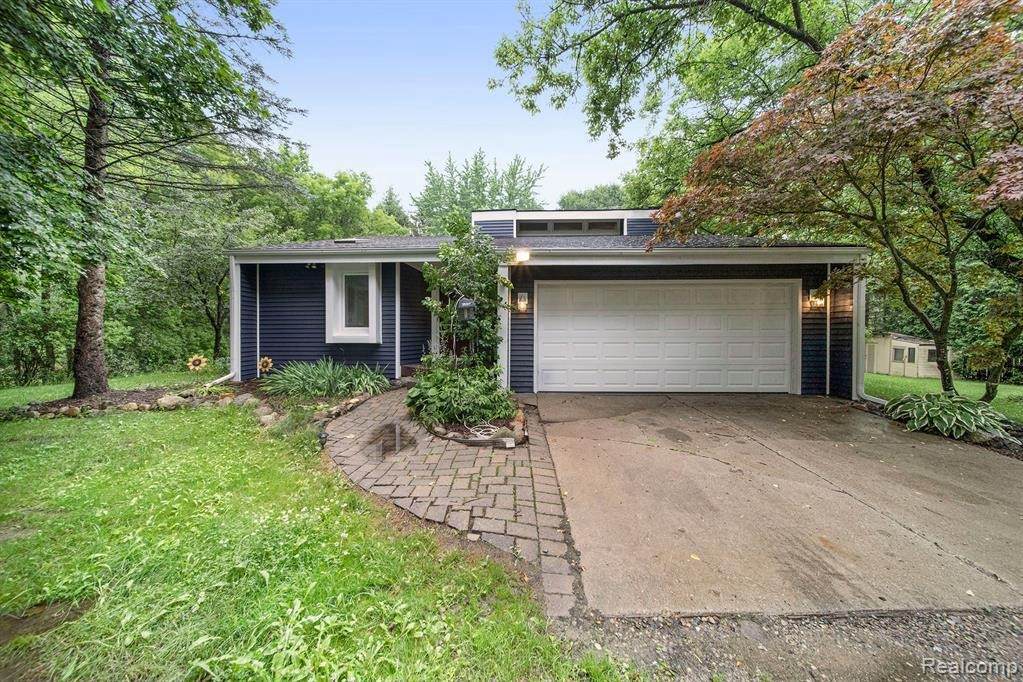 2061 Seymour Lake Rd - Photo 1