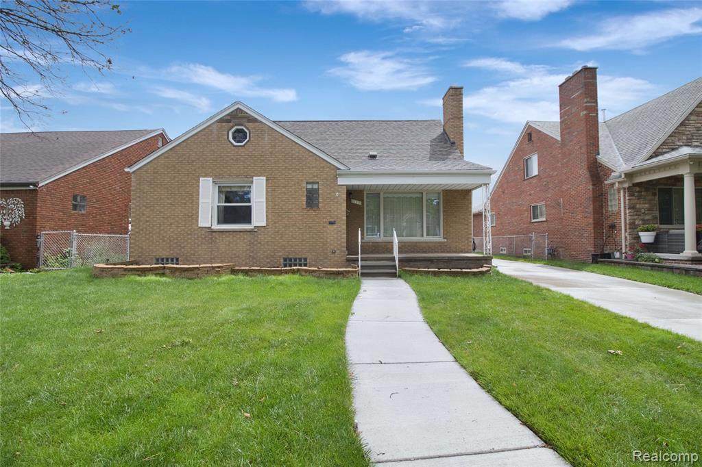 6450 Oakman Blvd - Photo 1