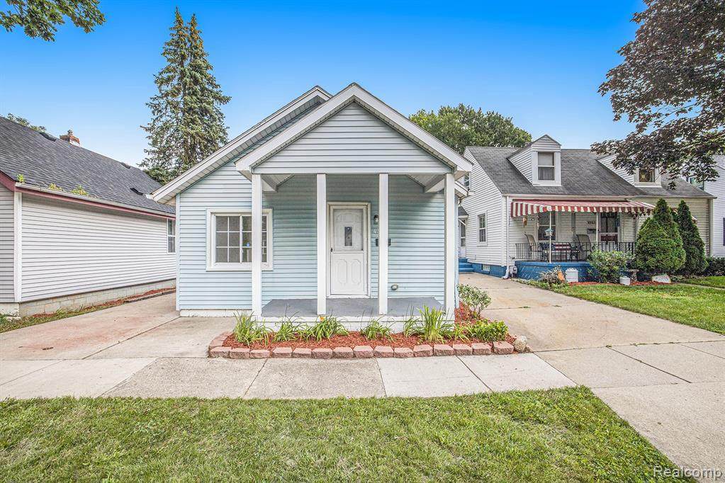 4351 4TH ST - Photo 1